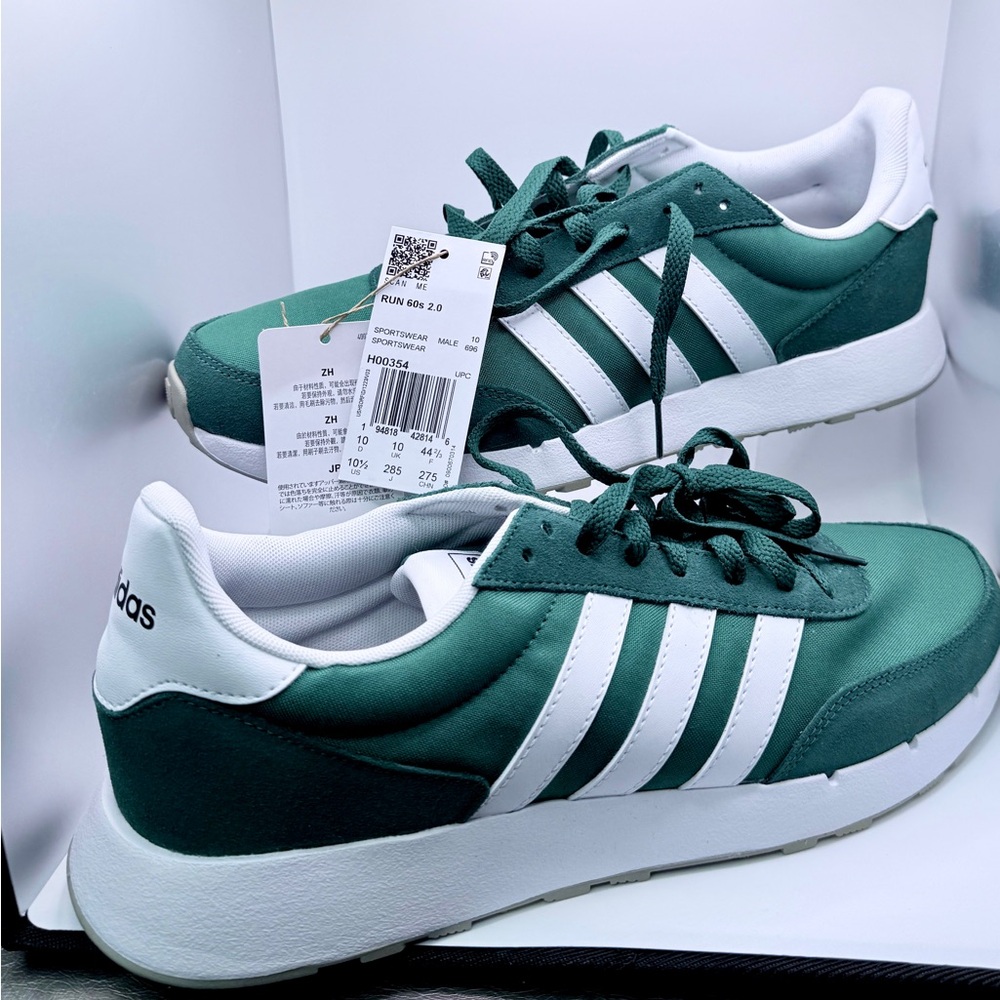 Adidas Forest Green and White Trainers. Run 60s 2.0. 10.5M